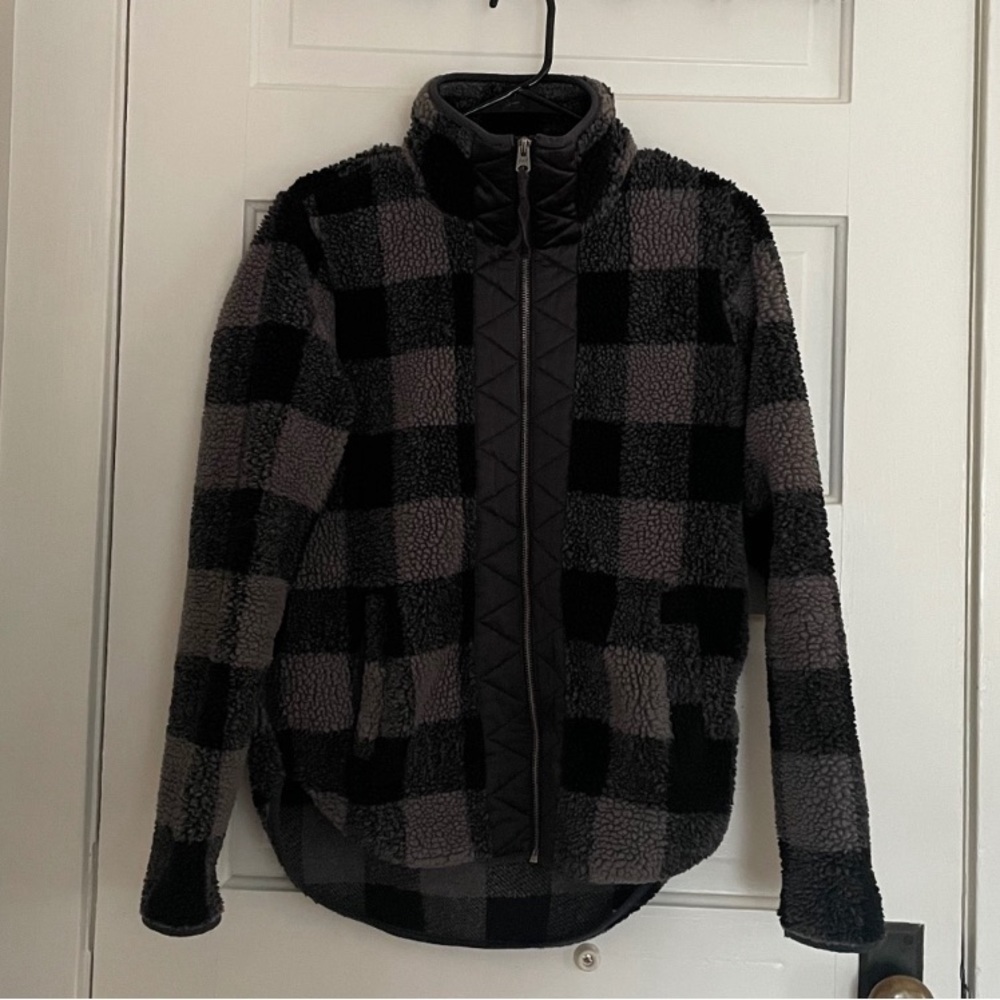 Abercrombie & Fitch Jacket. XS but fits like a Small